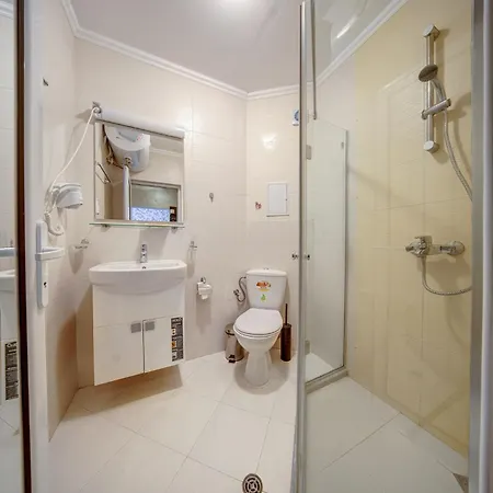форест нук Apartman